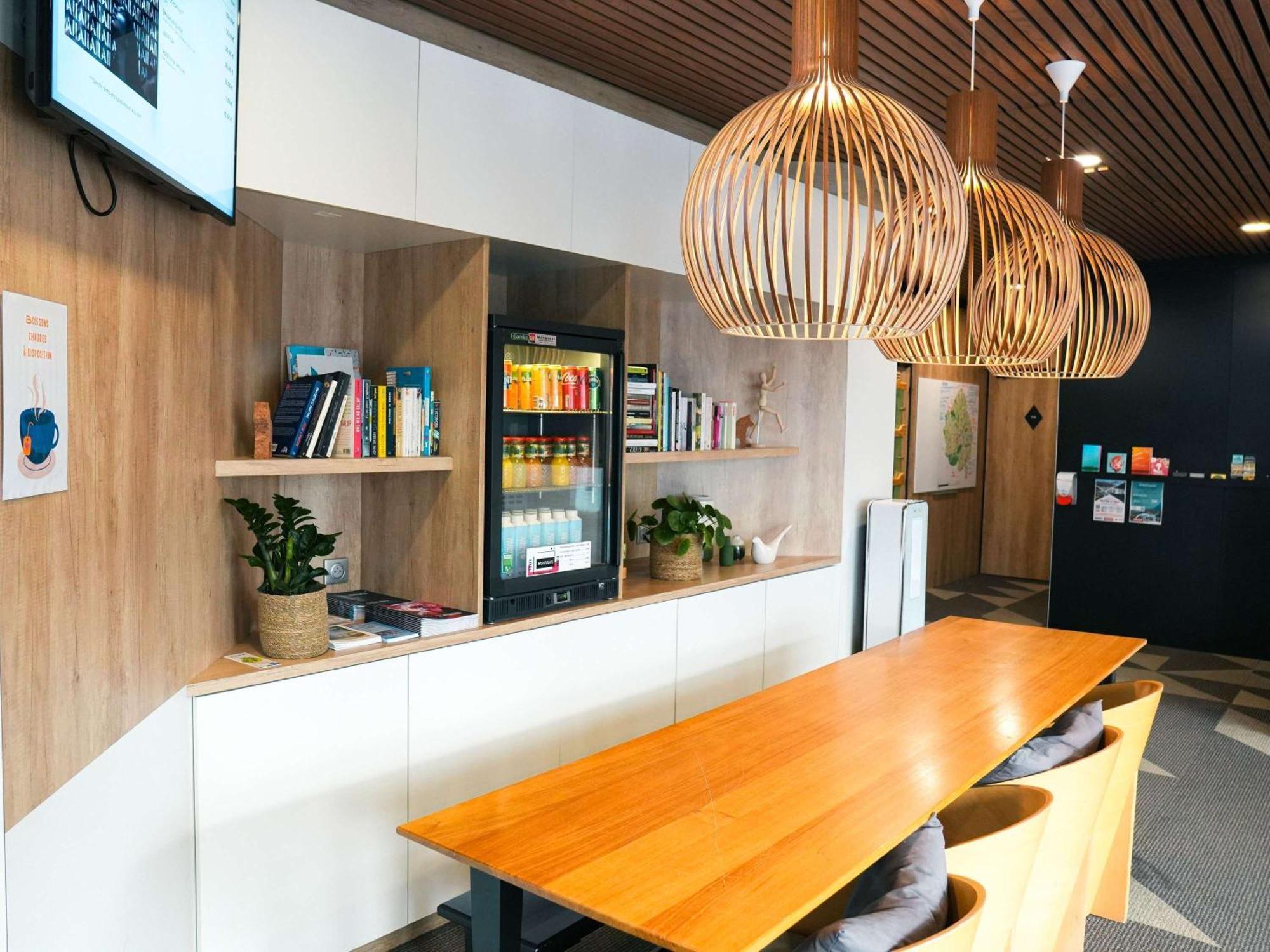 Ibis Styles Caen Centre Historique Hotel Exterior photo